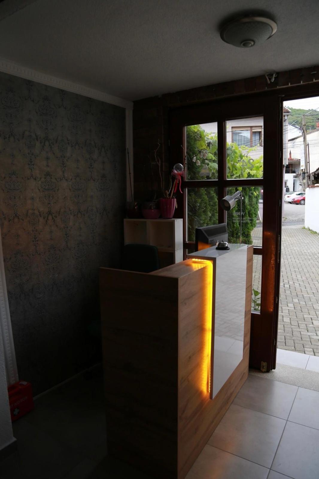 Hotel Venisi Призрен Экстерьер фото